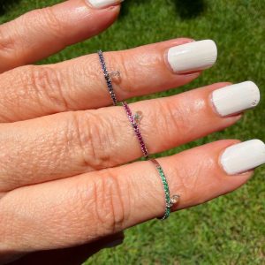 Anillos con Esmeralda, Zafiro o Rubí Naturales y Diamante Natural Briolette