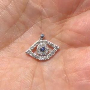Ojito de Diamantes y Zafiro