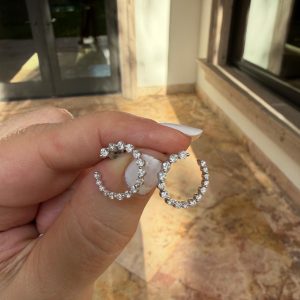 Aretes de Diamantes naturales montados en oro 14k